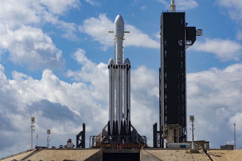 SpaceX pospone lanzar el cohete Falcon Heavy para el jueves