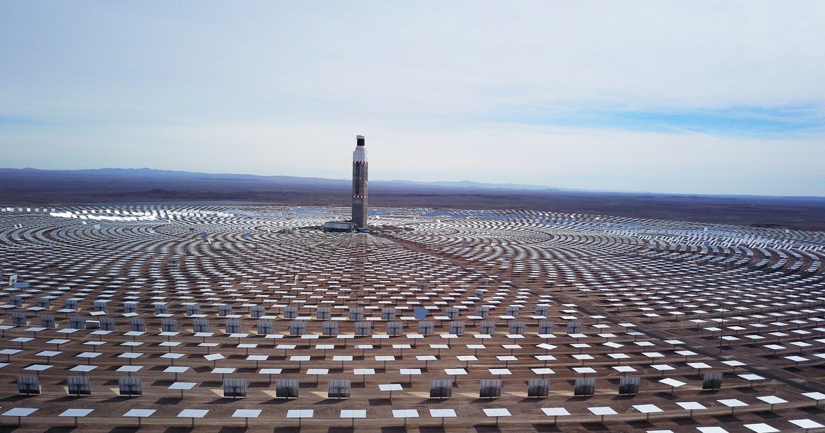 Chile inaugura una gran central termosolar