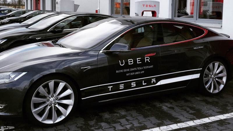 Uber usará flota de autos Eléctricos que compró de Tesla