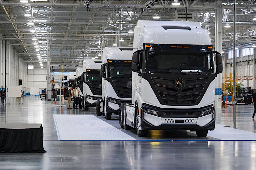 Nikola inicia producción de camiones eléctricos y construye su primera planta de hidrógeno