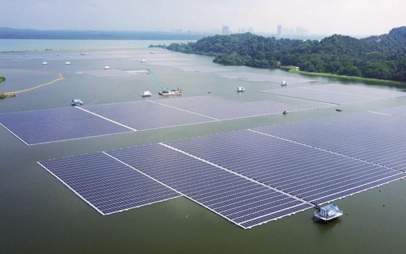 Las instalaciones solares flotantes crecen en todo el mundo, especialmente en Asia