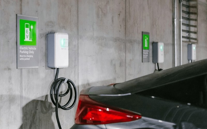 EverCharge construye una planta de cargadores para vehículos eléctricos en California